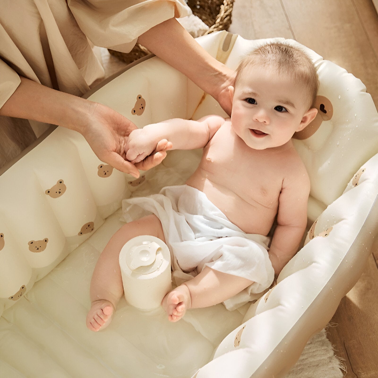 Baby Inflatable Baby Bathtub with Backrest – Bear Design