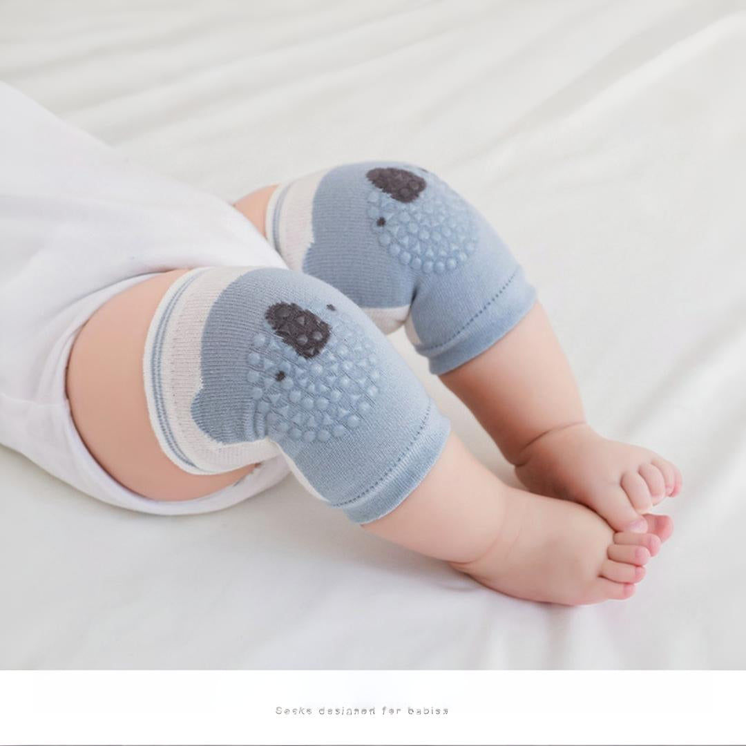 Breathable cartoon mesh baby knee pads for crawling toddlers.